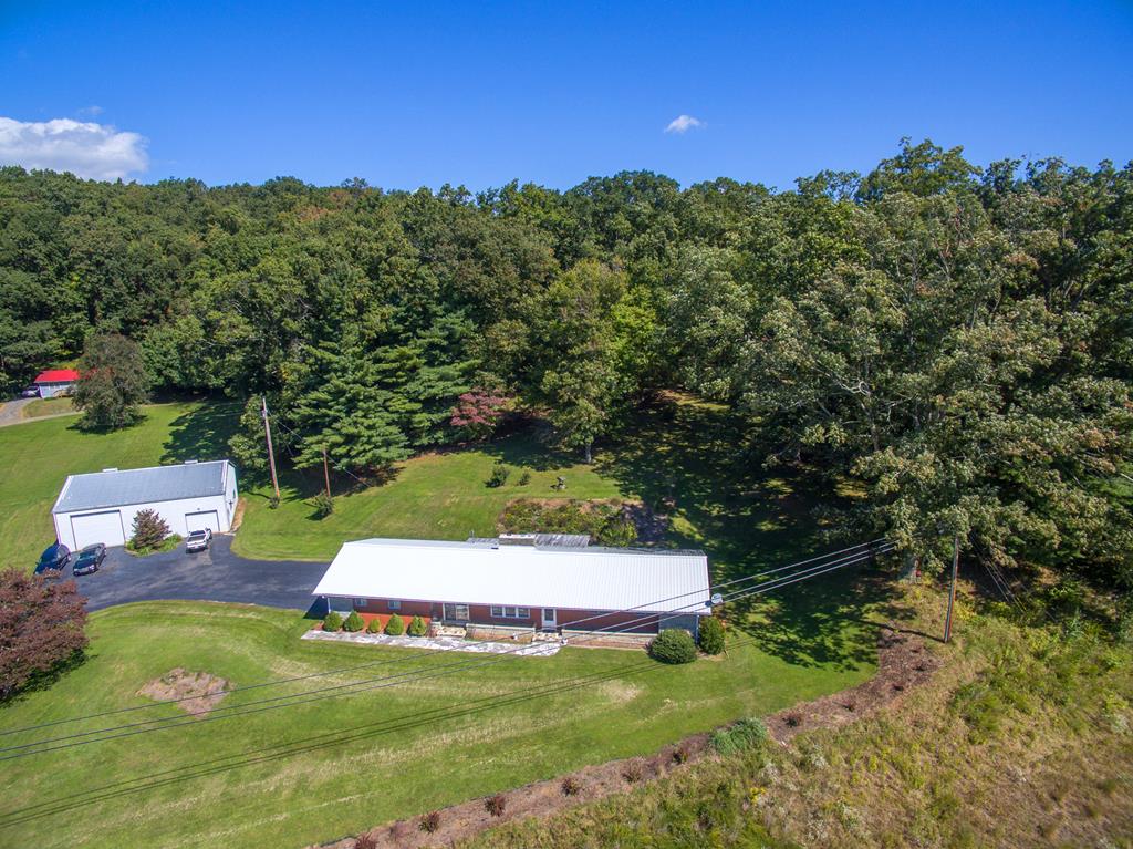 Town & Country Mountain Retreat Mountains Vacation Rental