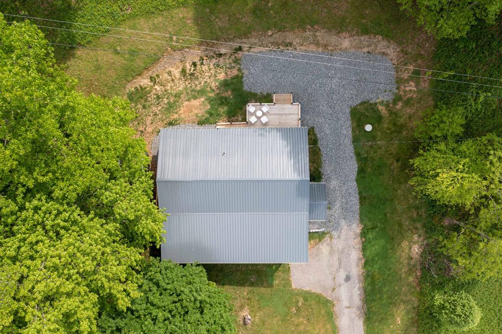 Albee Ridge Cabin Creek Front / Mountains Vacation Rental Mars Hill, NC